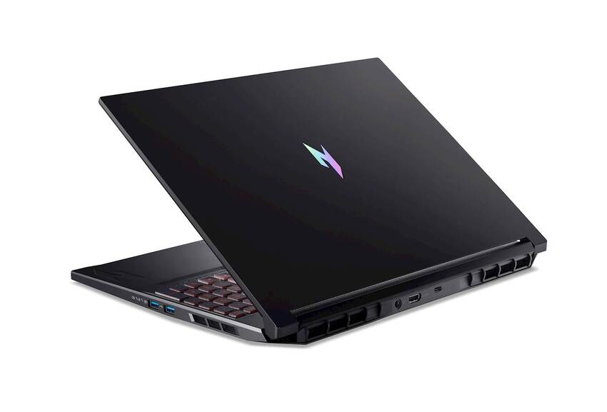 ACER Nitro V 16 ANV16-42-R9Q9 Ryzen 7 260/16GB/SSD 1TB/16''  WUXGA IPS 180Hz/RTX 5070/NoOS/AI