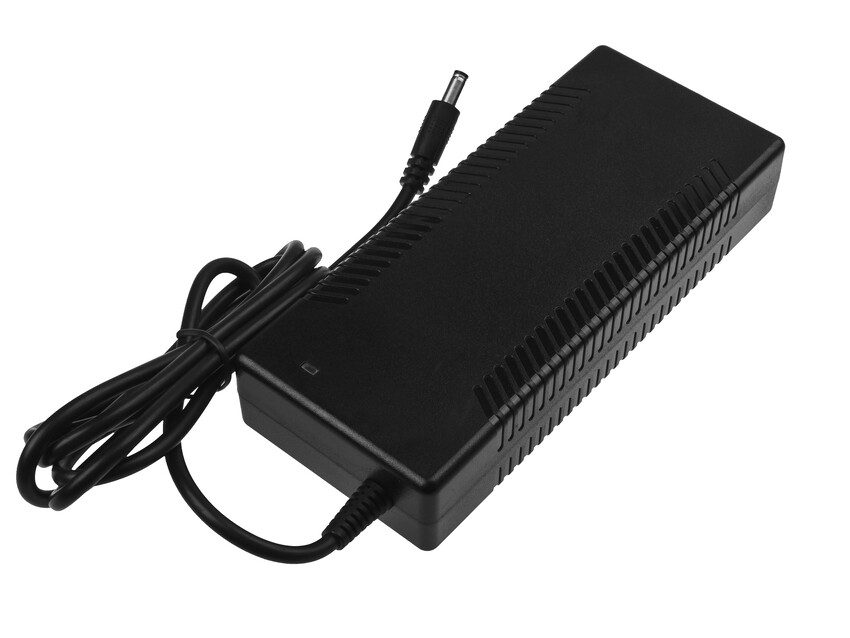 Green Cell polnilec baterije 54.6V 2A (5.5*2.1mm) za E-BIKE 48V (ACEBIKE21)