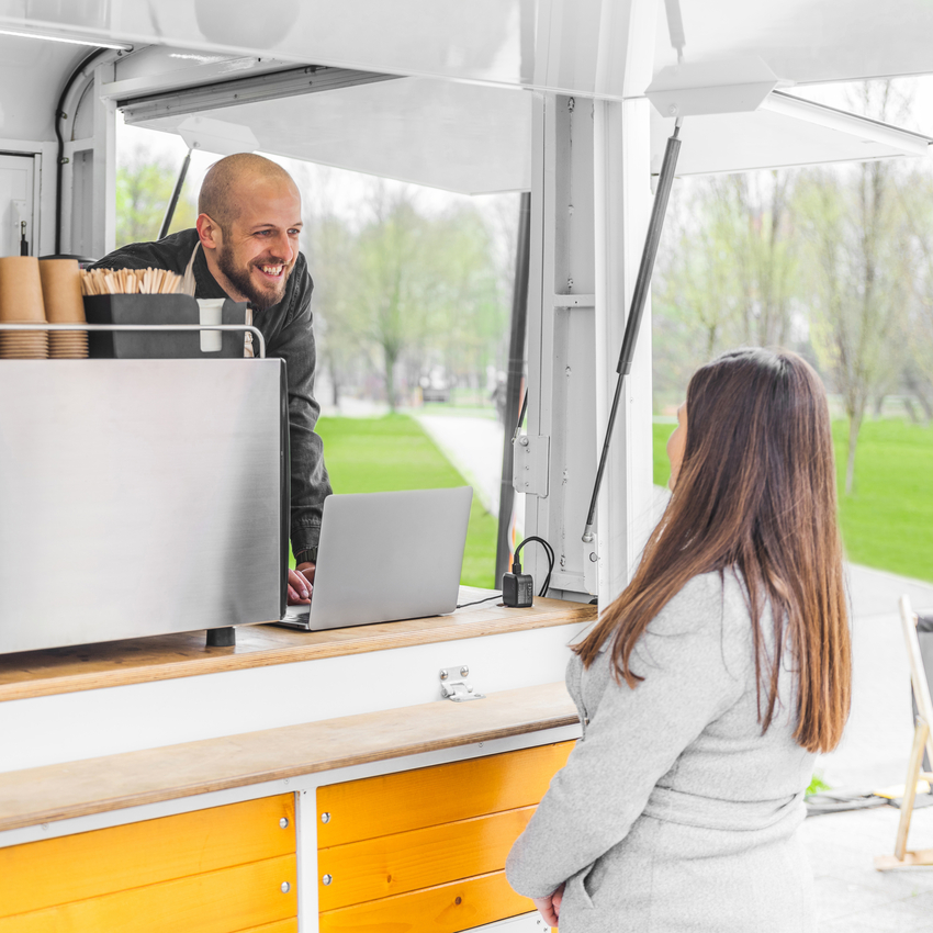 Green Cell bel 65W GaN GC PowerGan mains napajanje za Laptop, MacBook, Phone, Tablet, Nintendo Switch - 2x USB-C, 1x (CHARGC08W)